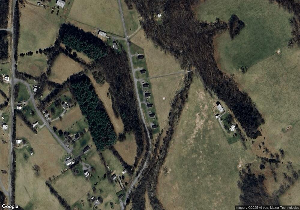 524 Hinton Rd, Luray, VA 22835 - photo 1