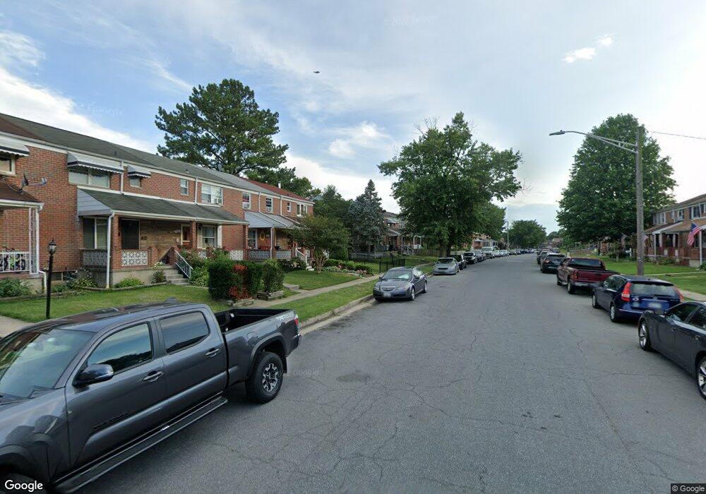 1017 Foxcroft Ln, Essex, MD 21221 - photo 1