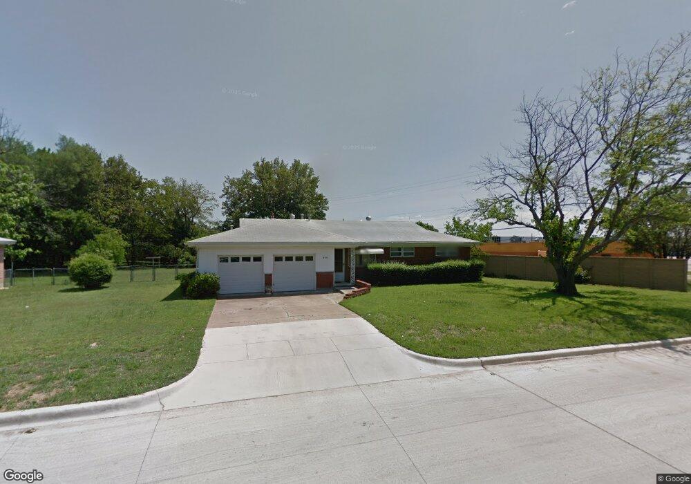 820 Dora St, Bedford, TX 76022 - photo 1