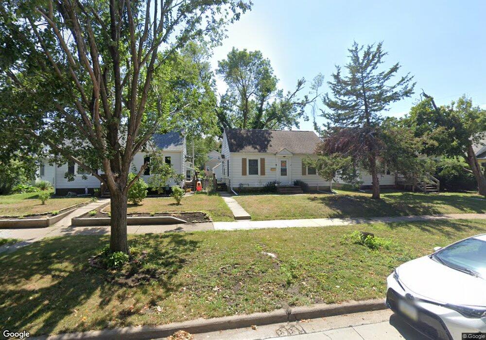 1141 18th Ave SW, Cedar Rapids, IA 52404 - photo 1