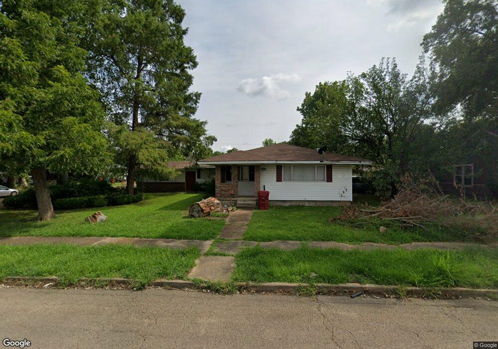 312 E Jefferson St, Hugo, OK 74743 - photo 1