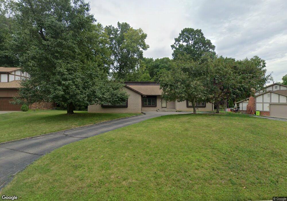 6055 Glen Eagles Dr, West Bloomfield, MI 48323 - photo 1