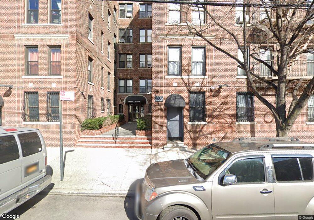 1500 Overing St unit 2D, Bronx, NY 10461 - photo 1