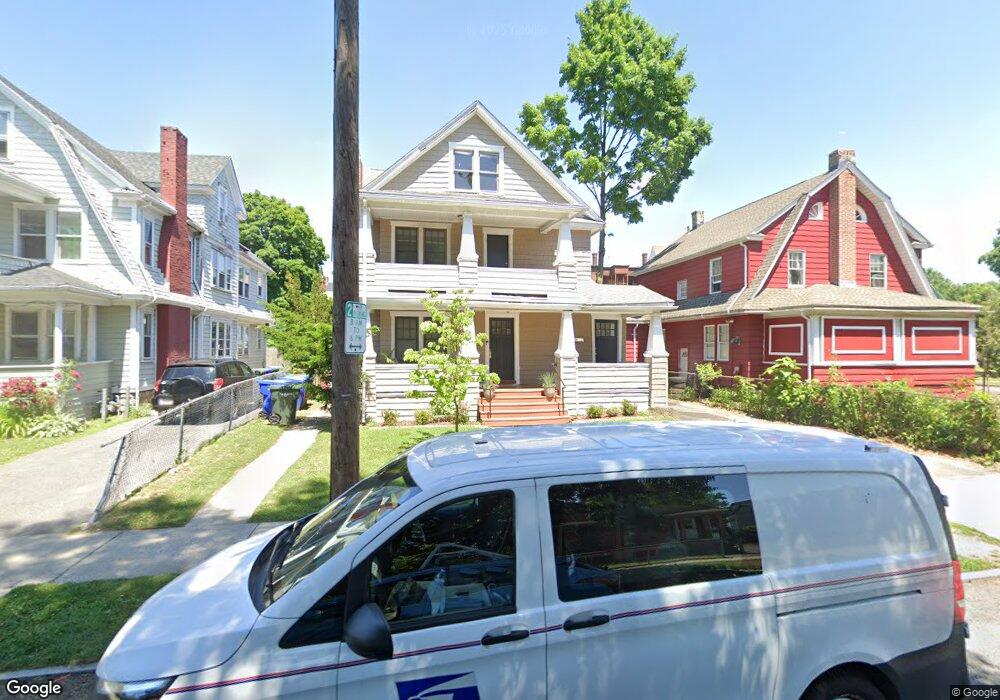 85 Thompson St, Springfield, MA 01109 - photo 1