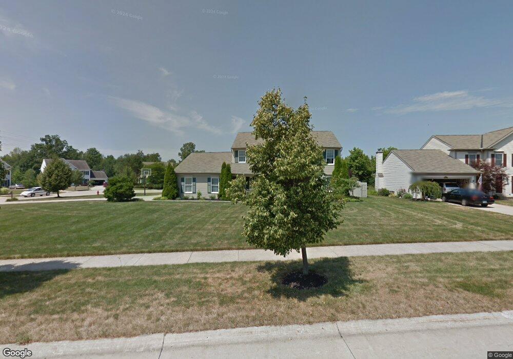 8858 Forest View Dr, Olmsted Falls, OH 44138 - photo 1