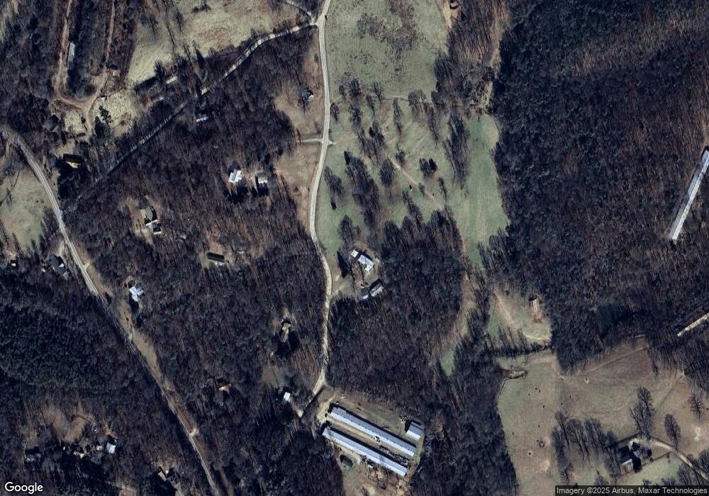 501 Low Gap Rd, Clarkesville, GA 30523 - photo 1