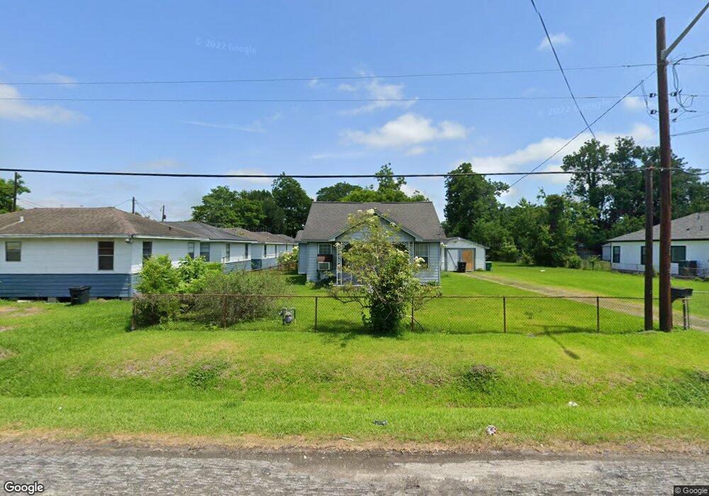 4005 Melbourne St, Houston, TX 77026 - photo 1