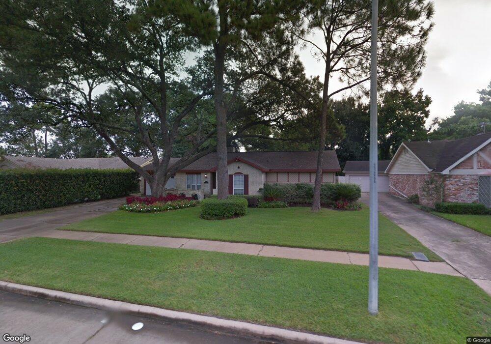 7518 Deep Forest Dr, Houston, TX 77088 - photo 1