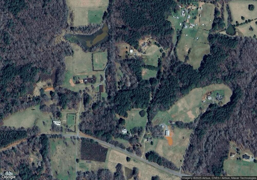 135 Old Cedar Dr, Pittsboro, NC 27312 - photo 1