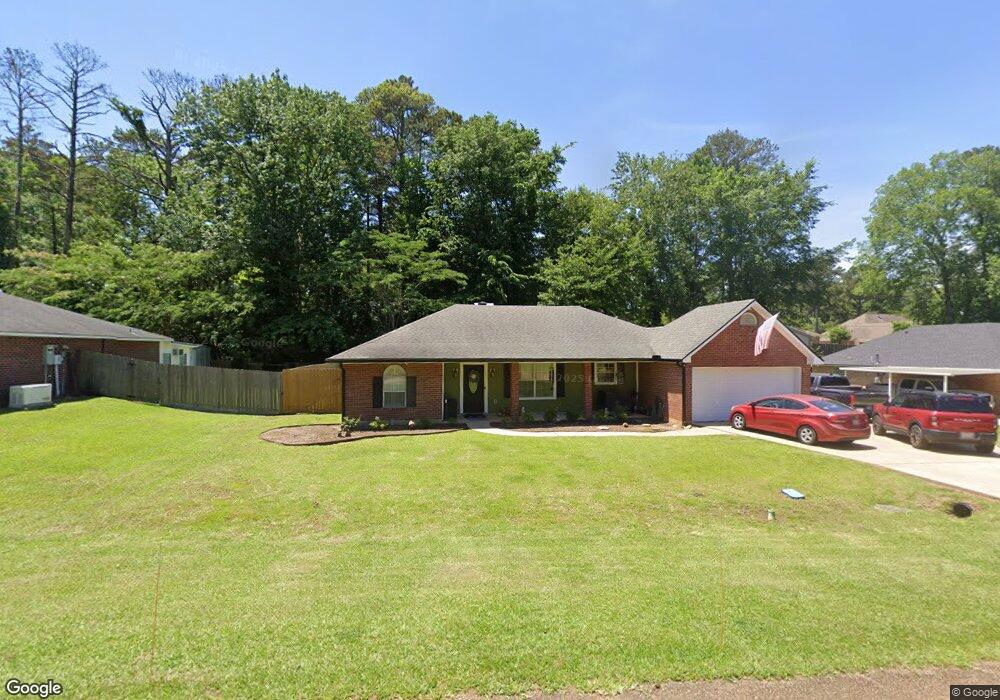 135 Pat St, Pineville, LA 71360 - photo 1