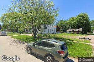 620 W 7th St, Waterloo, IA 50702