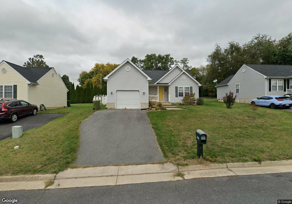 585 Edwardian Ln, Waynesboro, VA 22980 - photo 1