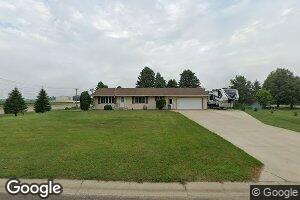 302 Cedar St, Tyler, MN 56178
