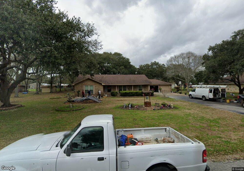 9055 Dixie Ln, Needville, TX 77461 - photo 1