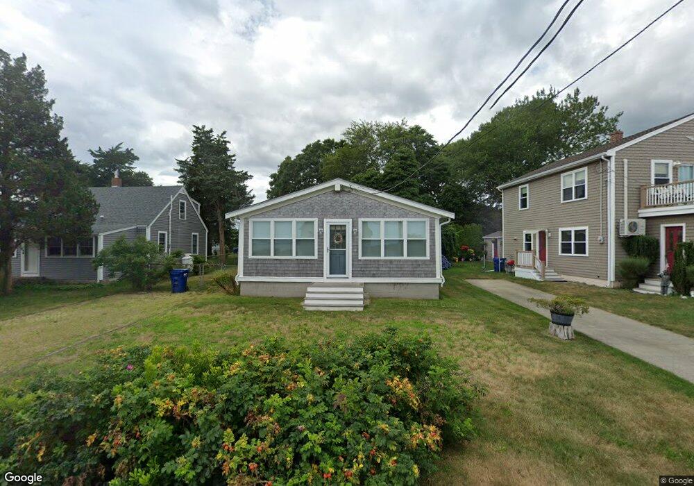 41 Shore Dr, Mattapoisett, MA 02739 - photo 1