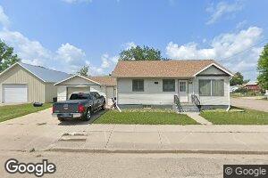 302 S 5th St, Wishek, ND 58495