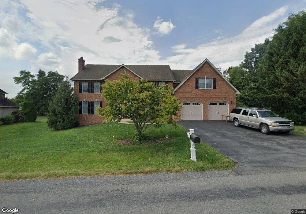 2119 Castlegreen Dr, Greencastle, PA 17225 - photo 1