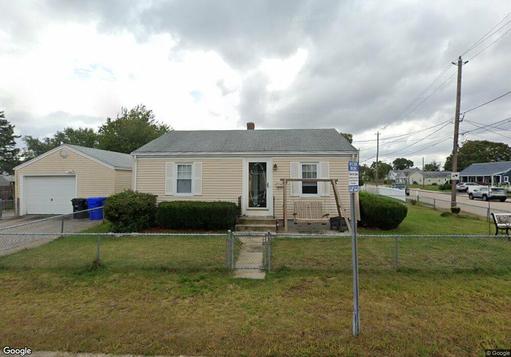 411 Carter Ave, Pawtucket, RI 02861 - photo 1