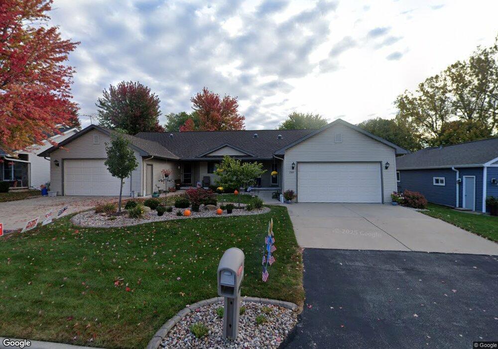 2322 N Cloudview Dr, Appleton, WI 54914 - photo 1