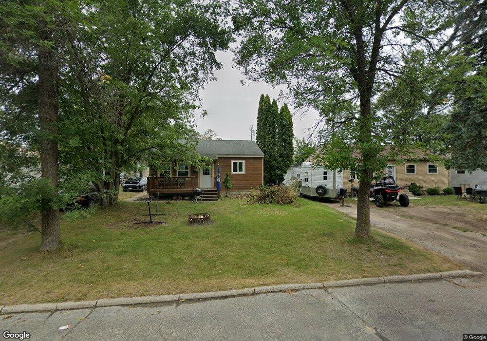 907 Clover Ln, Grand Rapids, MN 55744 - photo 1