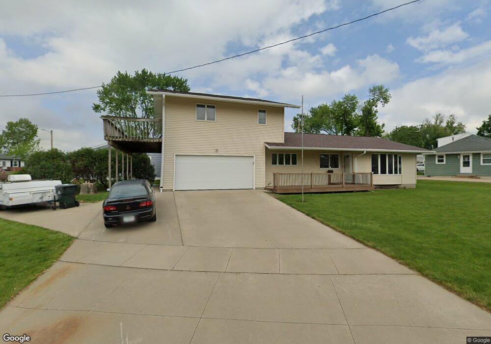 2468 Deborah Dr SW, Cedar Rapids, IA 52404 - photo 1