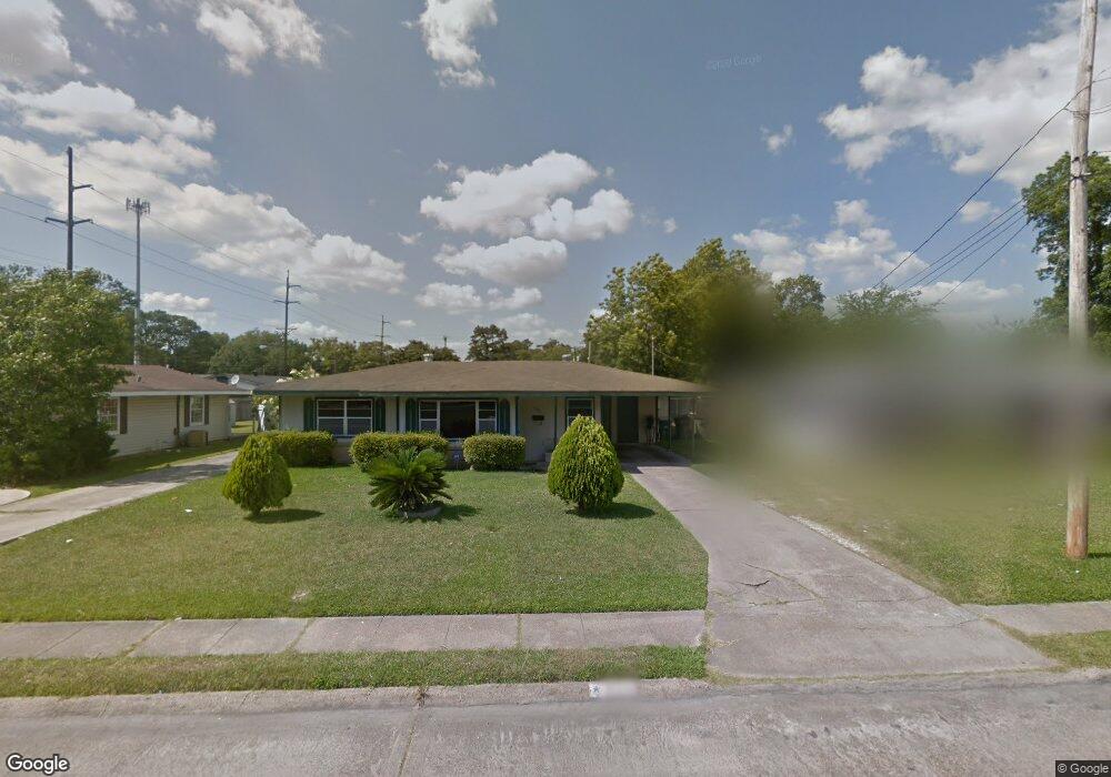 1105 Meadow Dr, Lake Charles, LA 70607 - photo 1