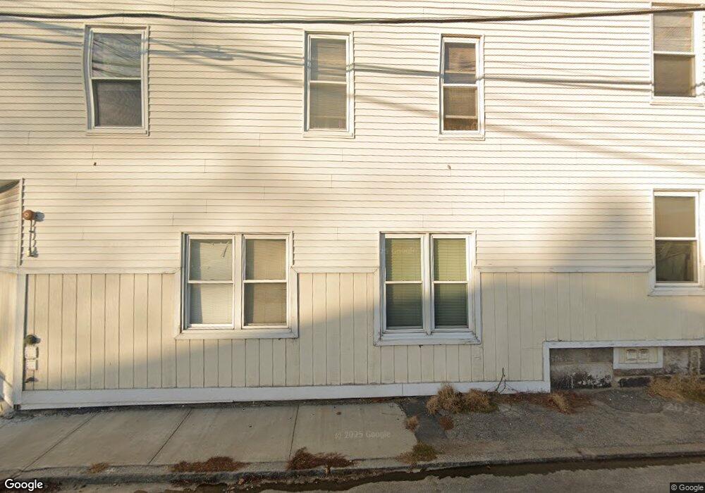4 Livingston St unit 1, Lowell, MA 01852 - photo 1