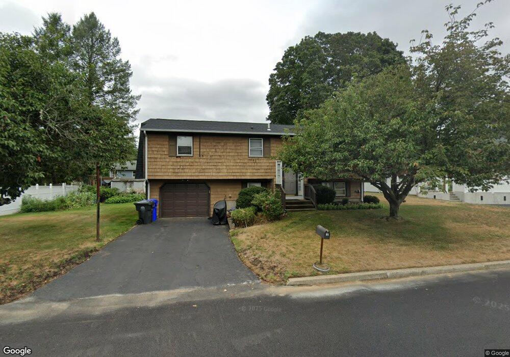 10 N Gate Dr, West Warwick, RI 02893 - photo 1