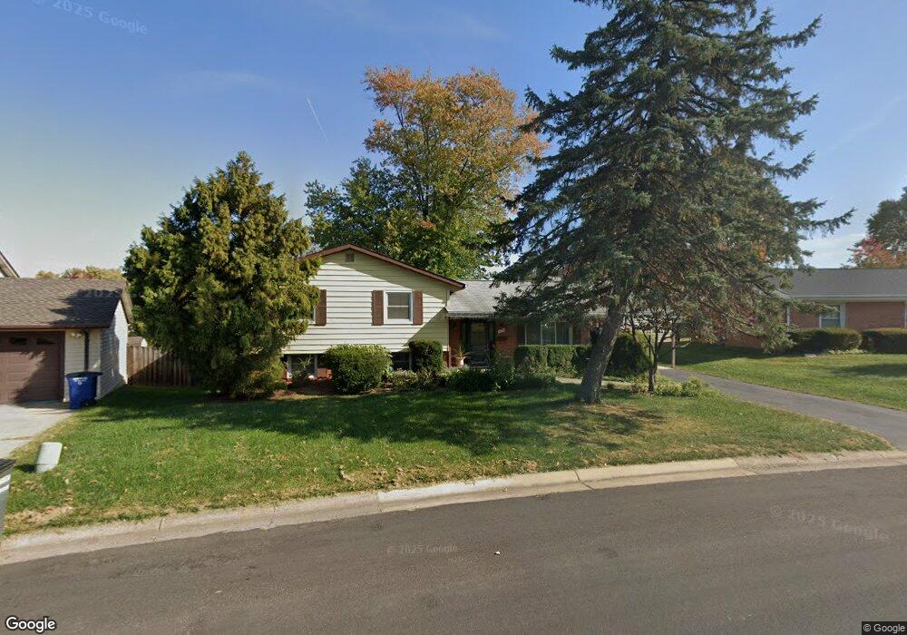 812 W Nettle Tree Rd, Sterling, VA 20164 - photo 1