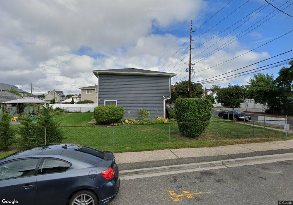 6-15 Harris Ave, Far Rockaway, NY 11096 - photo 1