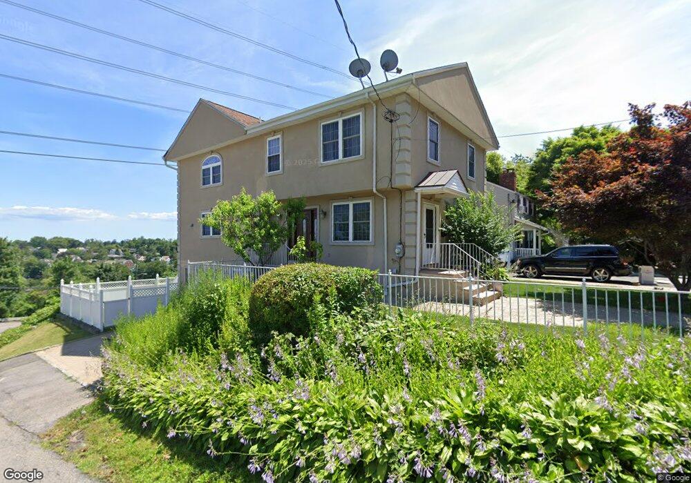 117 Roundhill Dr, Yonkers, NY 10710 - photo 1