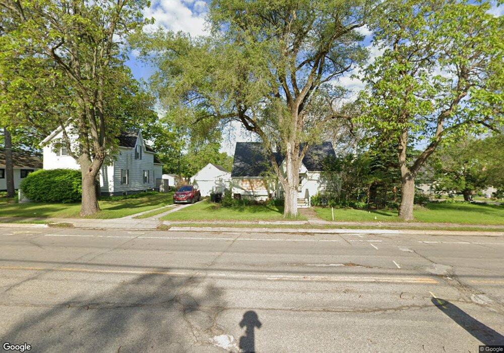 717 N Mill St, Clio, MI 48420 - photo 1