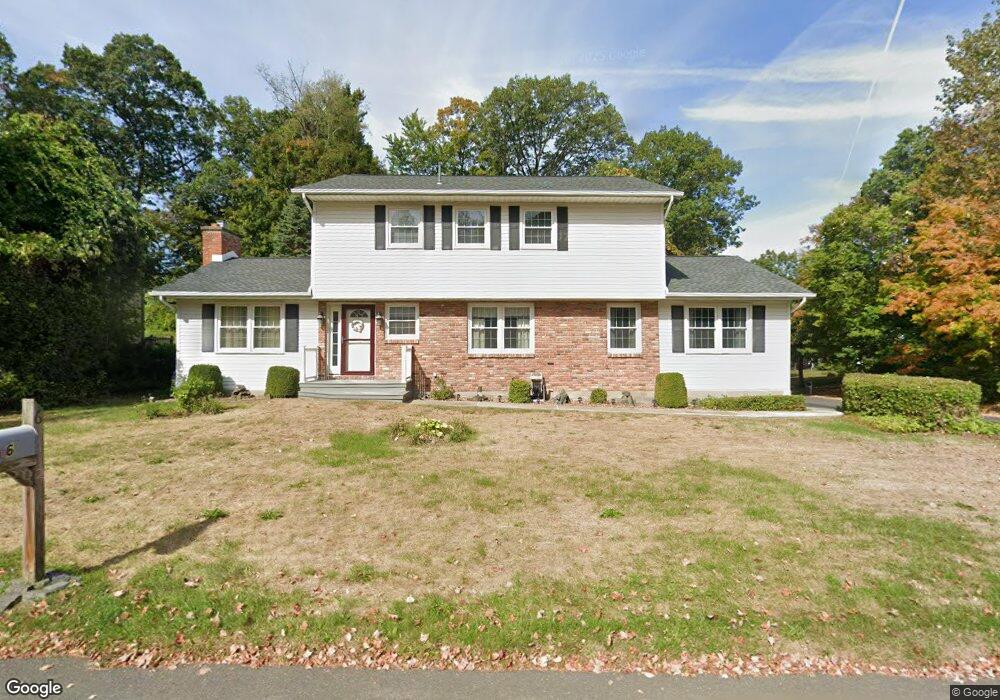 6 Walnut Ln E, Schenectady, NY 12309 - photo 1