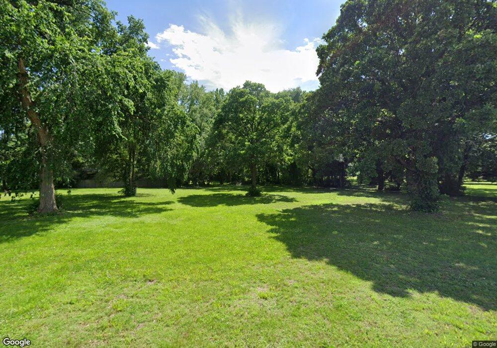 113 E Railroad St, Topeka, KS 66615 - photo 1