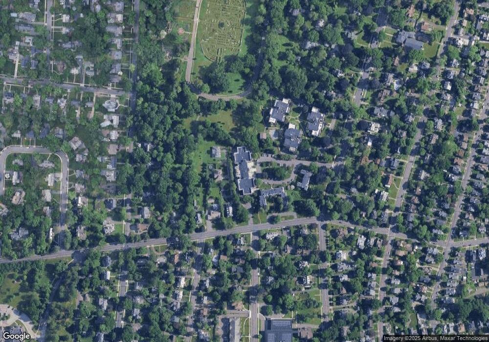 779 Prospect Ave unit 25, West Hartford, CT 06105 - photo 1