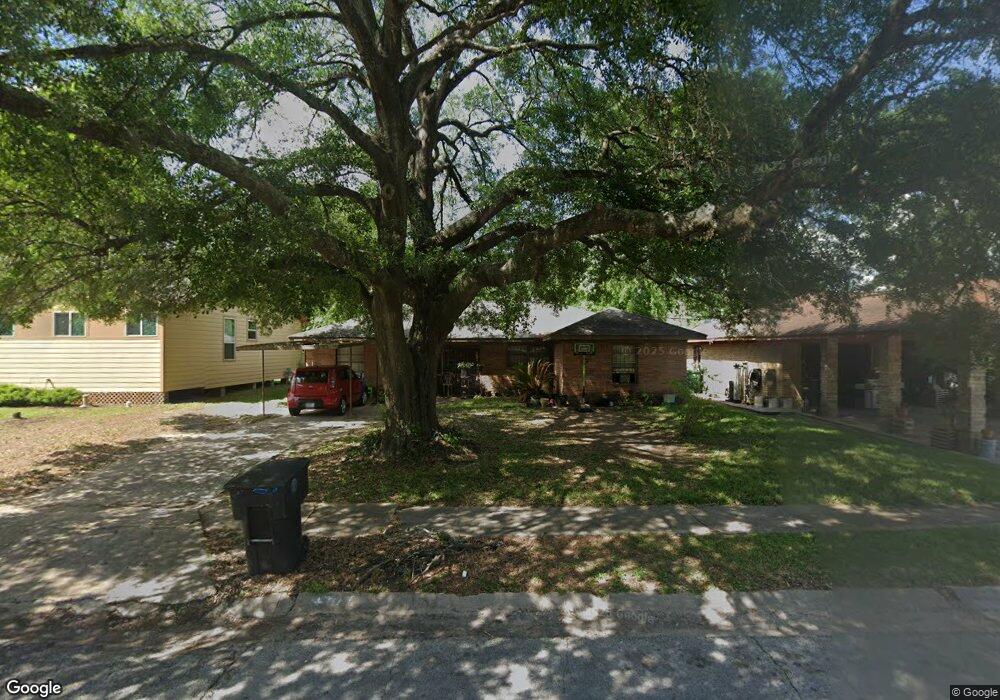 427 E Delz Dr, Houston, TX 77022 - photo 1