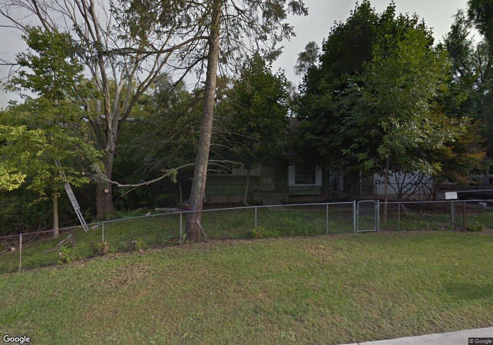 1355 E Kurtz Ave, Flint, MI 48505 - photo 1