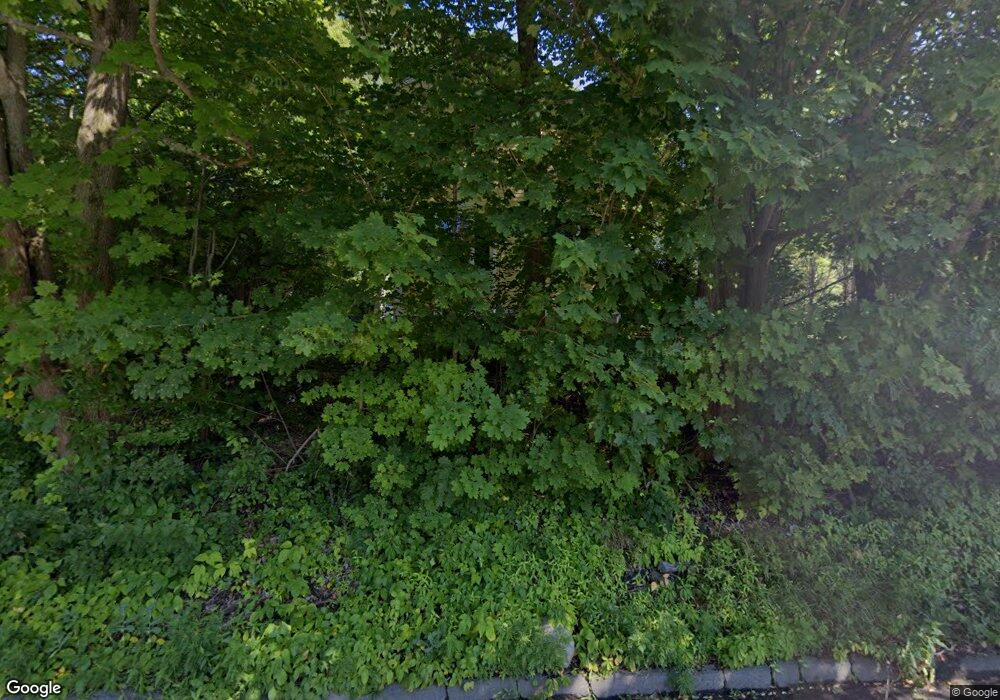 2 Oxbow Rd, Danvers, MA 01923 - photo 1