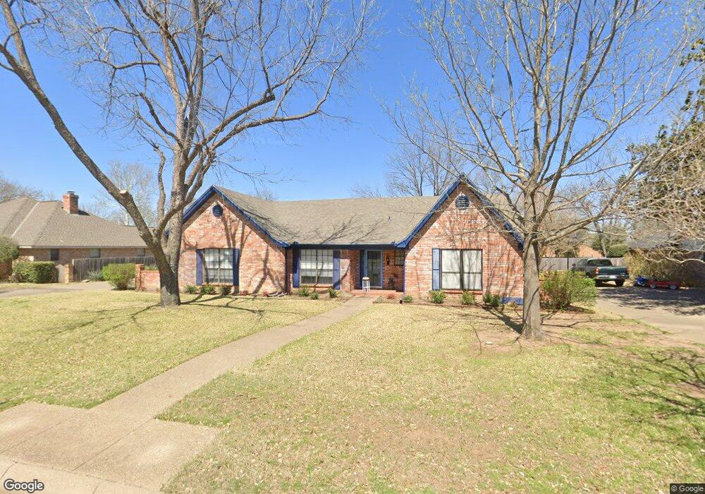 810 Shady Creek Ct, Cleburne, TX 76033 - photo 1