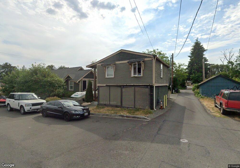 211 W Yelm Ave, Yelm, WA 98597 - photo 1