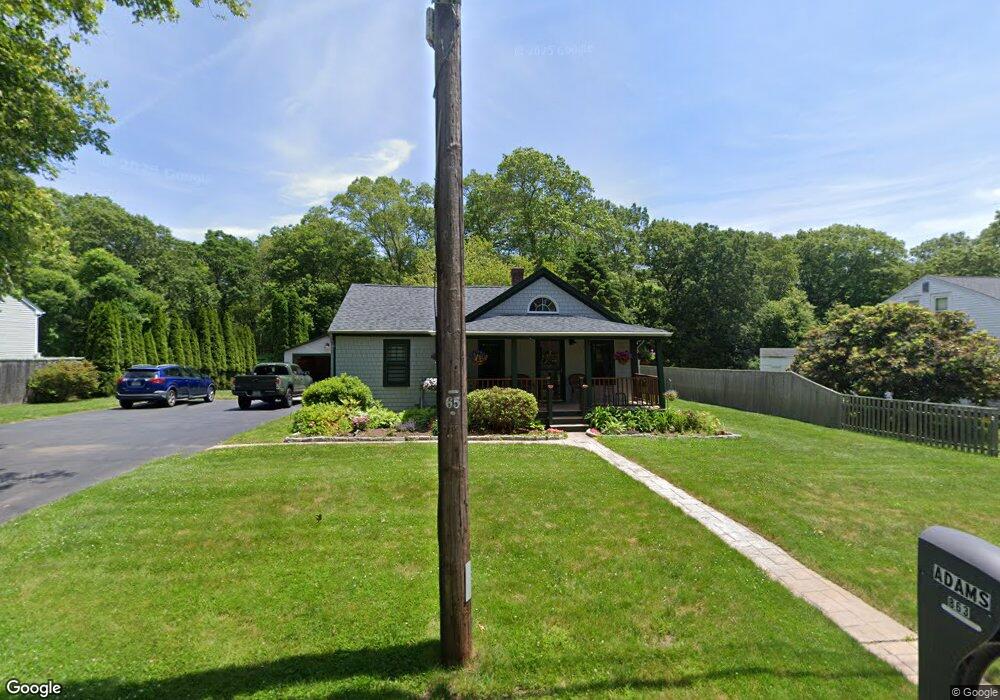 863 Broad Rock Rd, Wakefield, RI 02879 - photo 1