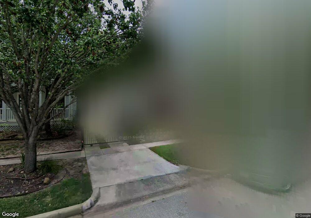 1122 E 7th St, Houston, TX 77009 - photo 1