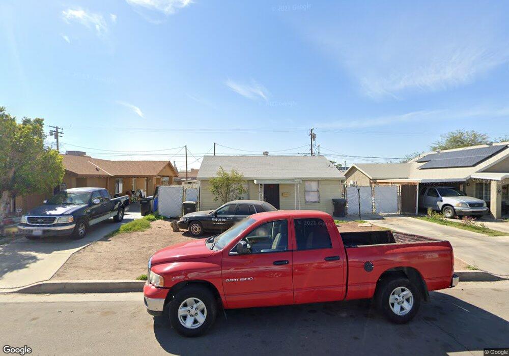 735 W Euclid Ave, El Centro, CA 92243 - photo 1