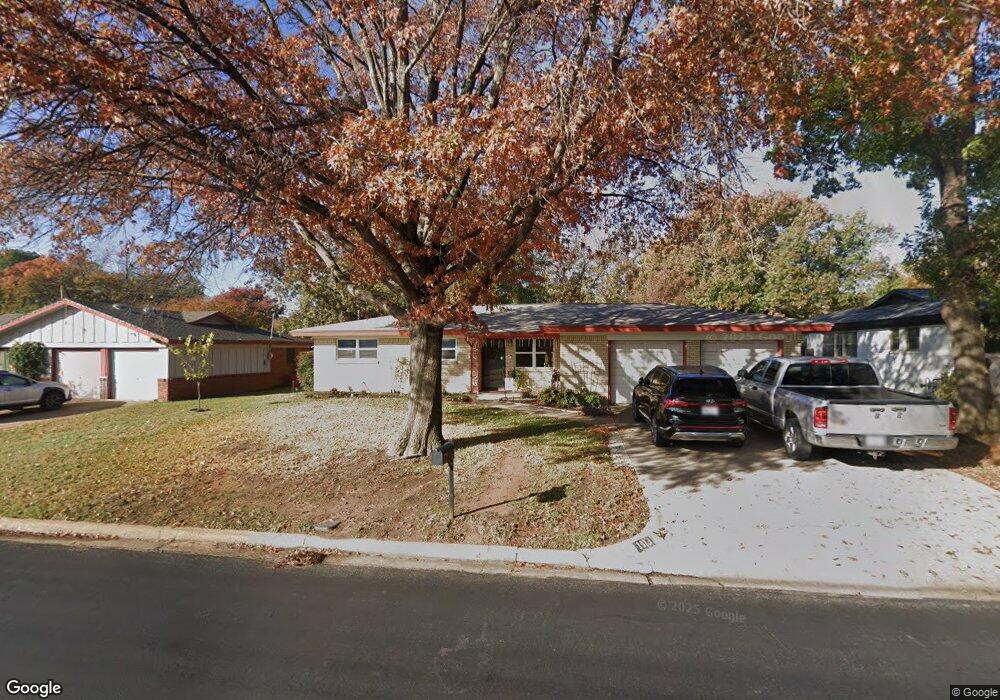 1113 Harrison Ln, Hurst, TX 76053 - photo 1