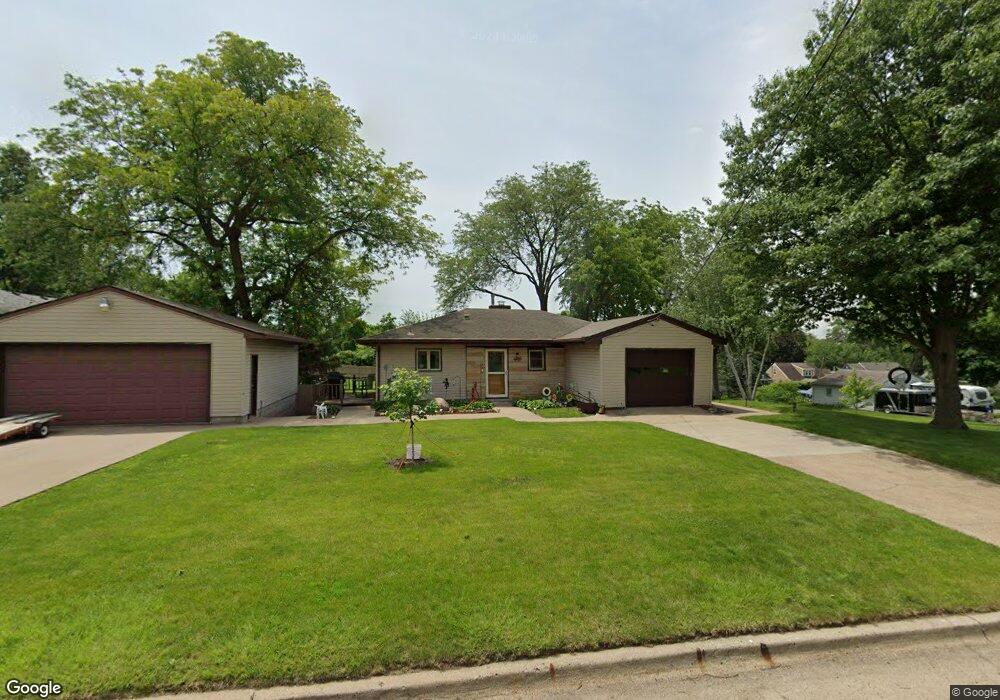 2621 E Sheridan Ave, Des Moines, IA 50317 - photo 1