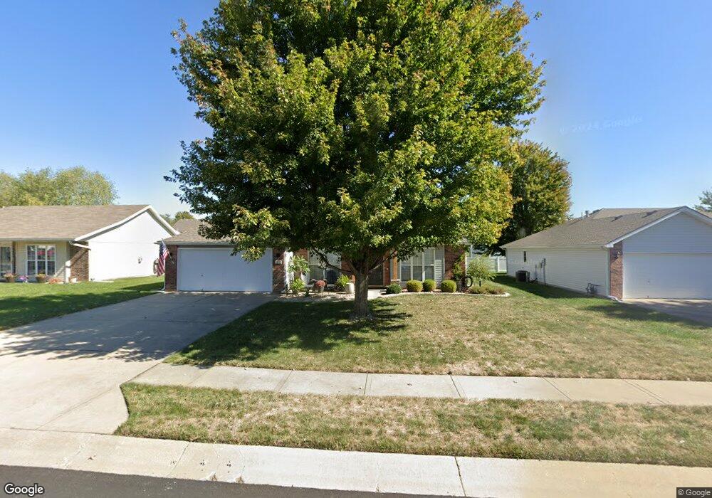 811 Coventry Ln, Raymore, MO 64083 - photo 1