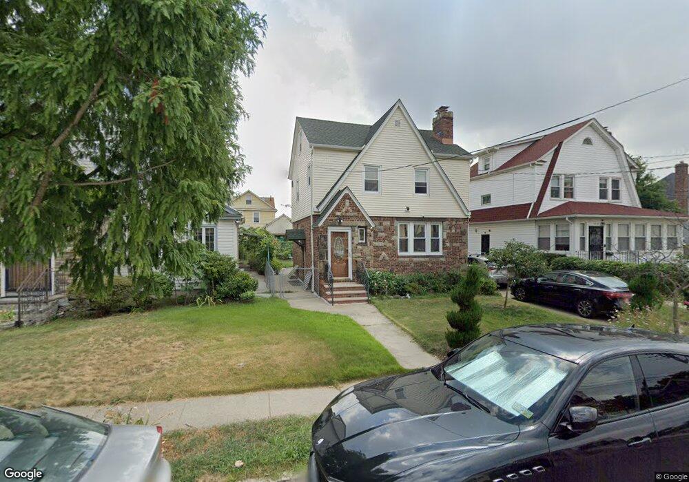 4655 159th St, Flushing, NY 11358 - photo 1