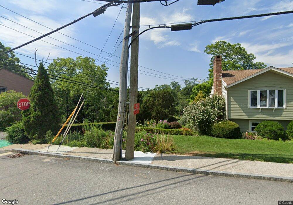 28 Cedar St, Wareham, MA 02571 - photo 1