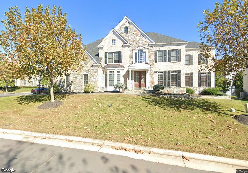 43463 Mountcastle Dr, Chantilly, VA 20152 - photo 1