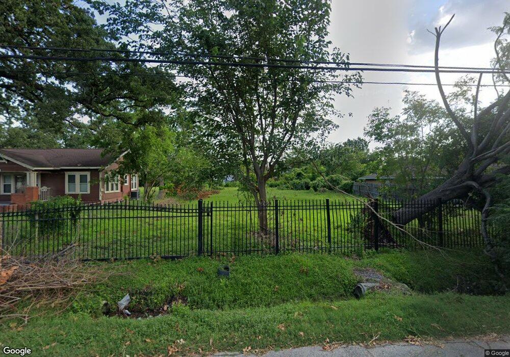 303 Lindale St, Houston, TX 77022 - photo 1